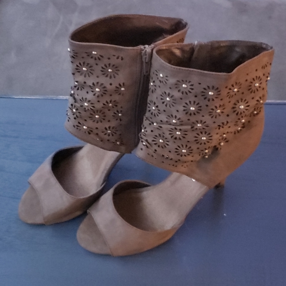 Suredelle Open Toes